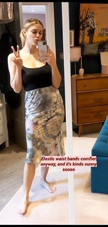 Ashley James feet photo thumbnail