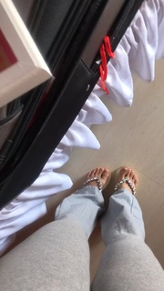 Alaine Crissiê feet photo thumbnail