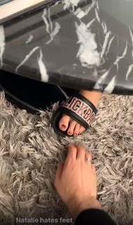 Natalie Noel Mariduena feet photo thumbnail