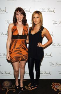Ashley Tisdale feet photo thumbnail