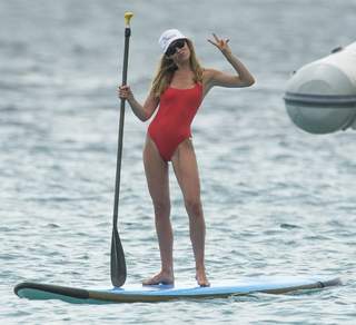 Abbey Clancy feet photo thumbnail