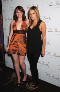 Ashley Tisdale feet photo thumbnail