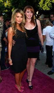 Ashley Tisdale feet photo thumbnail