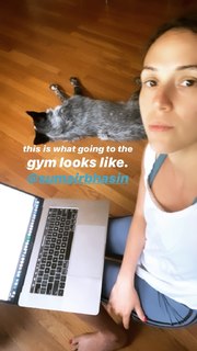 Adriene Mishler feet photo thumbnail