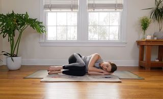 Adriene Mishler feet photo thumbnail