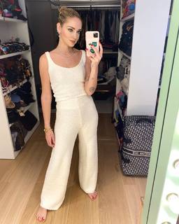 Chiara Ferragni feet photo thumbnail