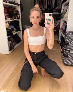 Chiara Ferragni feet photo thumbnail