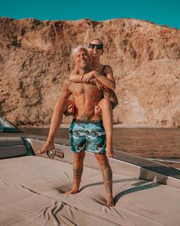 Chiara Ferragni feet photo thumbnail