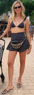 Chiara Ferragni feet photo thumbnail