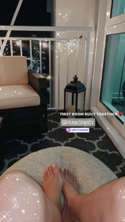 Ludovica Frasca feet photo thumbnail