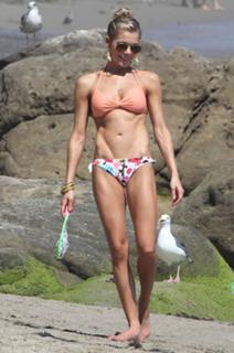 LeAnn Rimes feet photo thumbnail