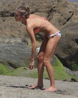 LeAnn Rimes feet photo thumbnail
