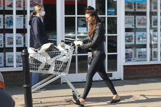 Michelle Keegan feet photo thumbnail