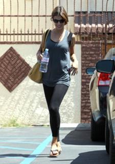 Elisabetta Canalis feet photo thumbnail