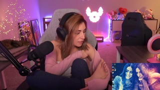 Natalia Mogollon feet photo thumbnail