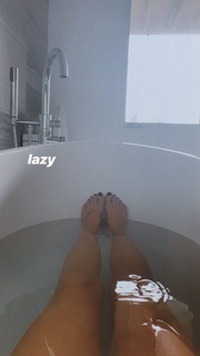 Corinna Kopf feet photo thumbnail