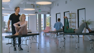 Julianne Hough feet photo thumbnail