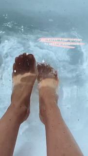 Daniella Monet feet photo thumbnail
