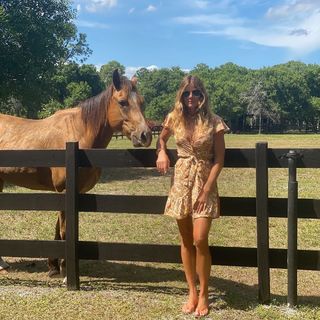 Kelly Bensimon feet photo thumbnail