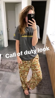 Jenna Ezarik feet photo thumbnail