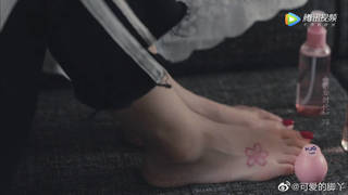 Angelababy feet photo thumbnail