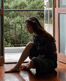 Angelababy feet photo thumbnail