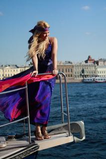 Shakira feet photo thumbnail