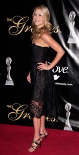 Ali Larter feet photo thumbnail