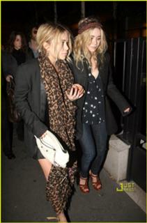 Ashley Olsen feet photo thumbnail