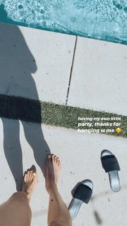 Daniella Monet feet photo thumbnail