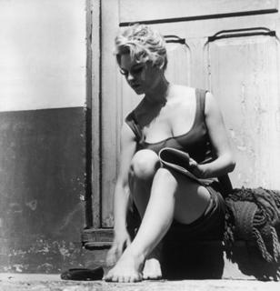 Brigitte Bardot feet photo thumbnail