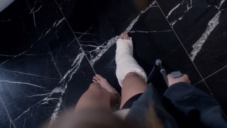 Serenay Sarikaya feet photo thumbnail