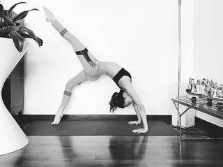 Mariana Ximenes feet photo thumbnail