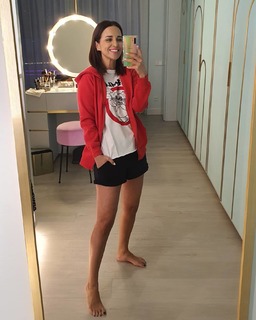 Paula Echevarría feet photo thumbnail