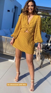 Jacqueline Jossa feet photo thumbnail
