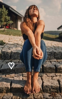 Anna Lewandowska feet photo thumbnail