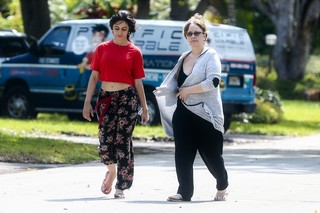 Camila Cabello feet photo thumbnail