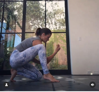 Danica Patrick feet photo thumbnail