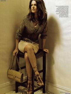 Rachel Weisz feet photo thumbnail