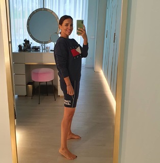 Paula Echevarría feet photo thumbnail