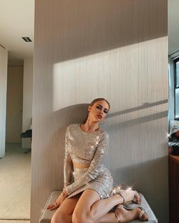 Xenia Tchoumitcheva feet photo thumbnail