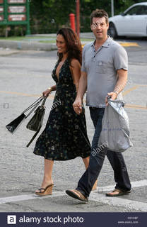 Tia Carrere feet photo thumbnail