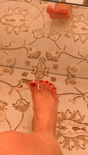 Alaine Crissiê feet photo thumbnail