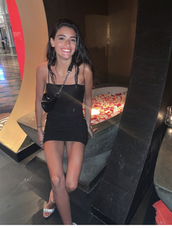 Dixie D'Amelio feet photo 5