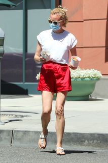 Diane Kruger feet photo thumbnail