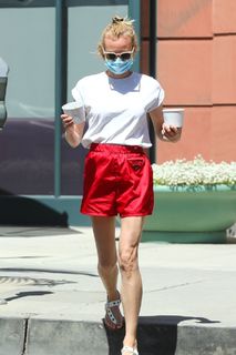 Diane Kruger feet photo thumbnail