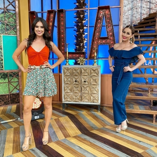 Cynthia Rodríguez feet photo thumbnail