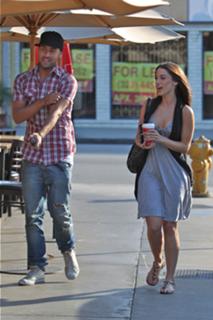 Jessica Lowndes feet photo thumbnail
