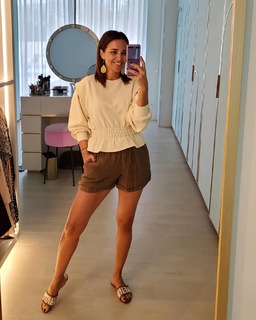Paula Echevarría feet photo thumbnail