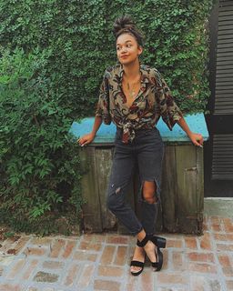 Madison Bailey feet photo 4